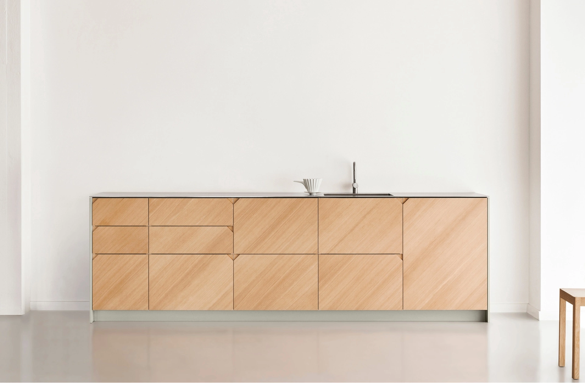 French Oak Kitchen with Hardwood Quad Handles