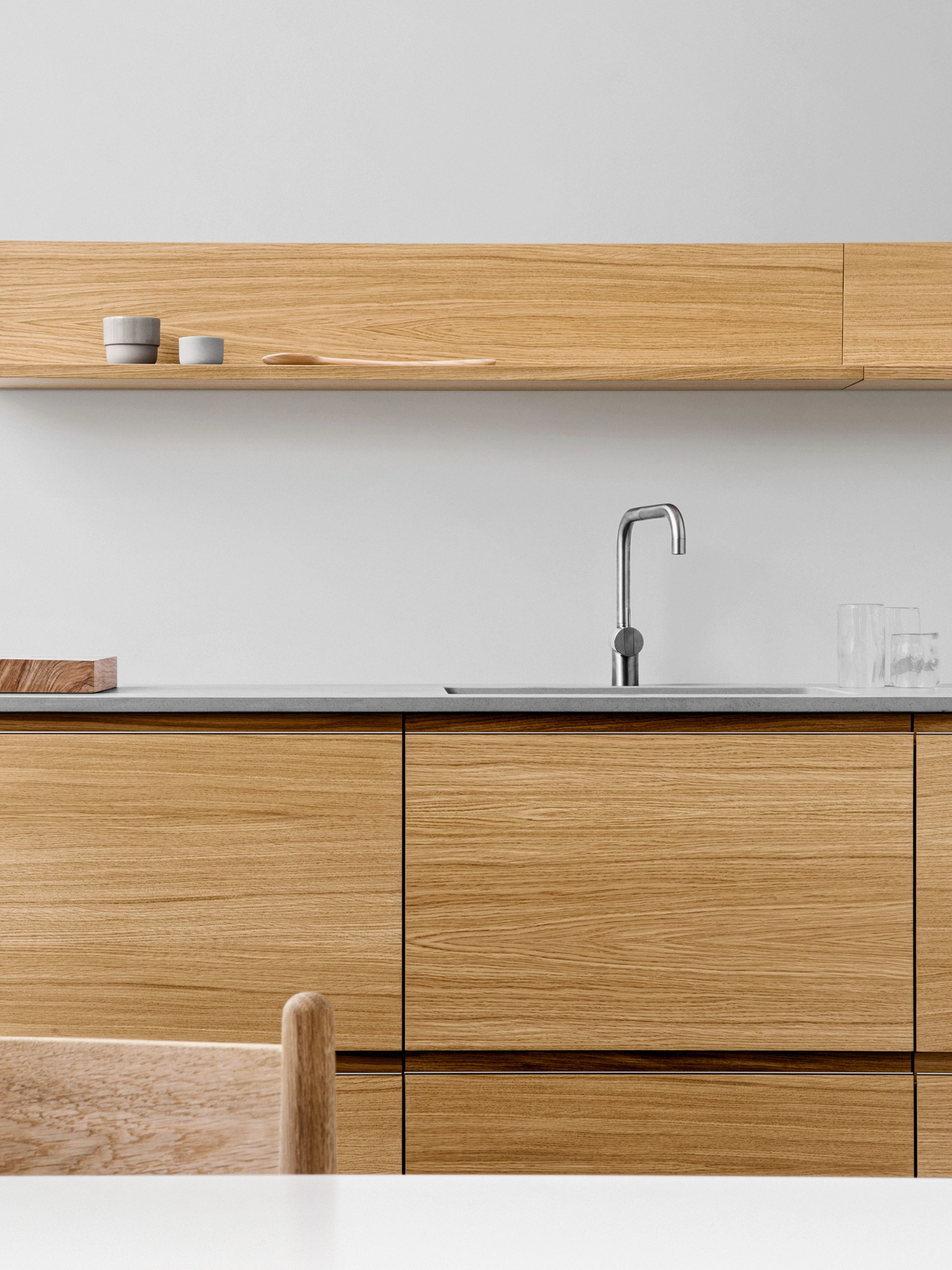 French Oak Kitchen with Groove Handles - Image 4