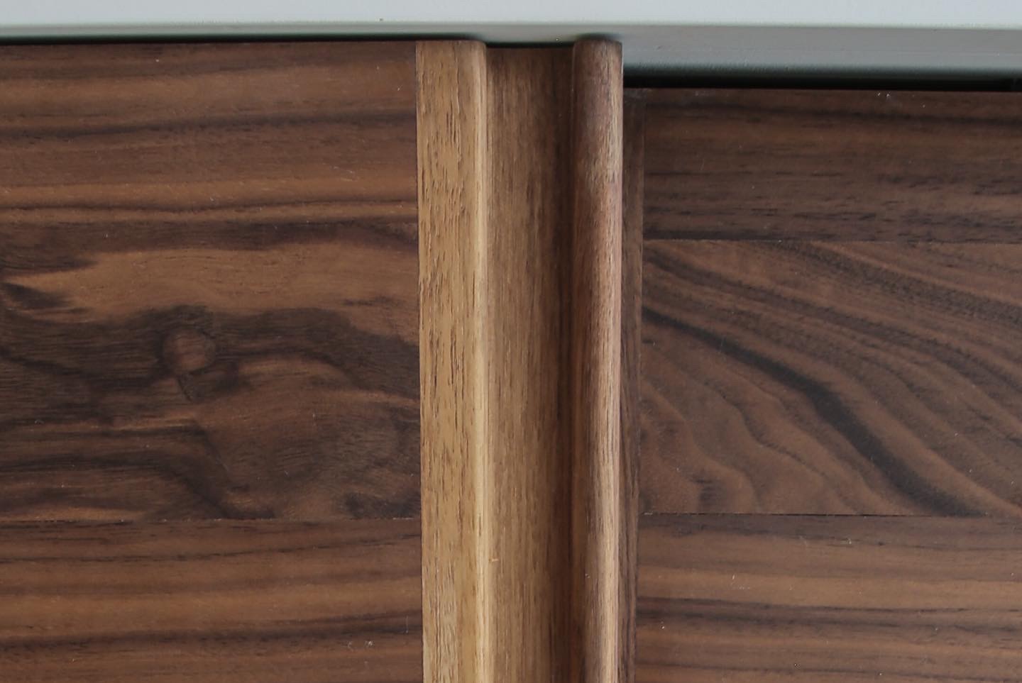 American Walnut TV Unit with Sliding Leaves - Image 3