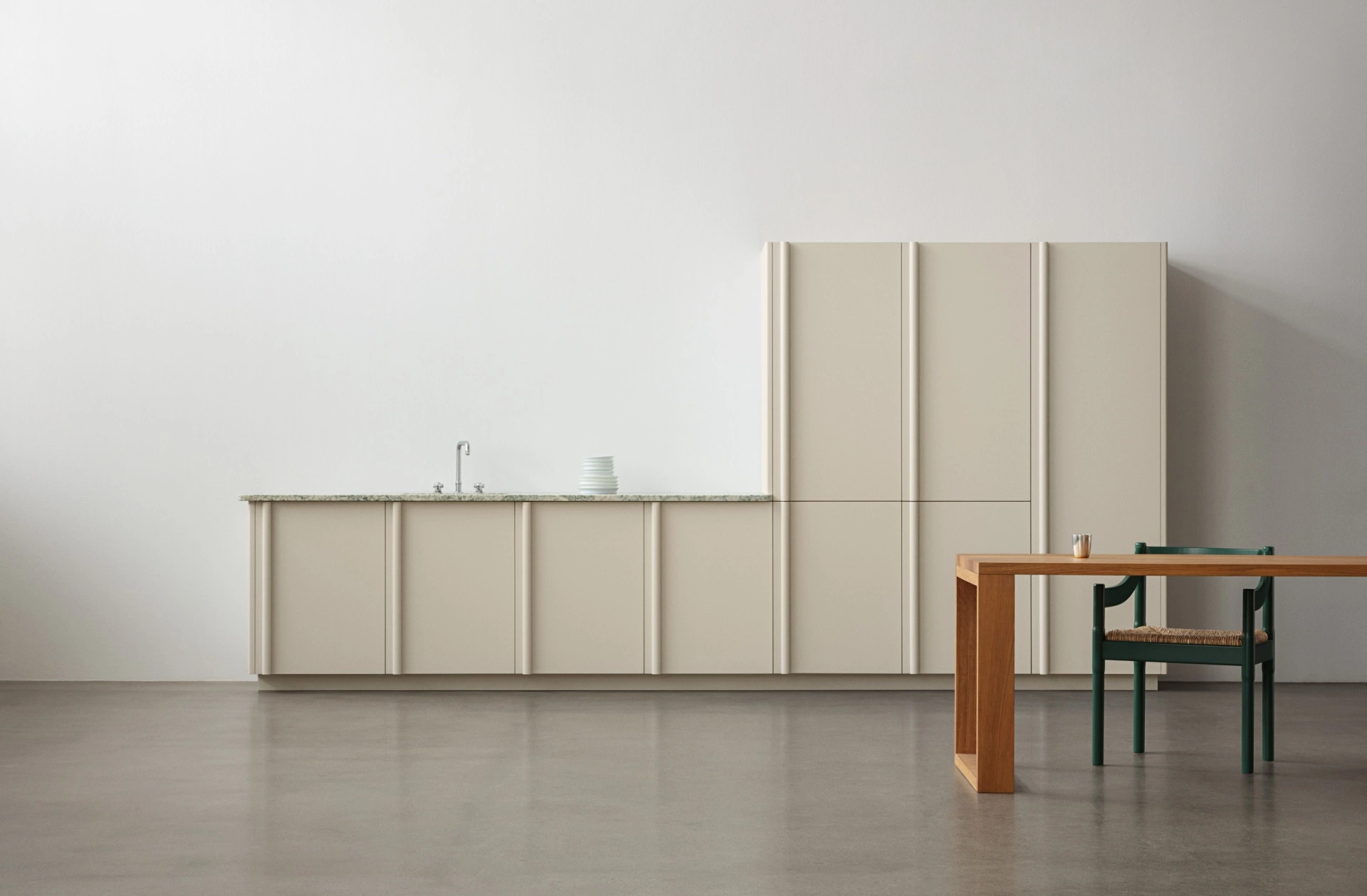 French Oak Kitchen with Hardwood Lipping and Handles - Image 3