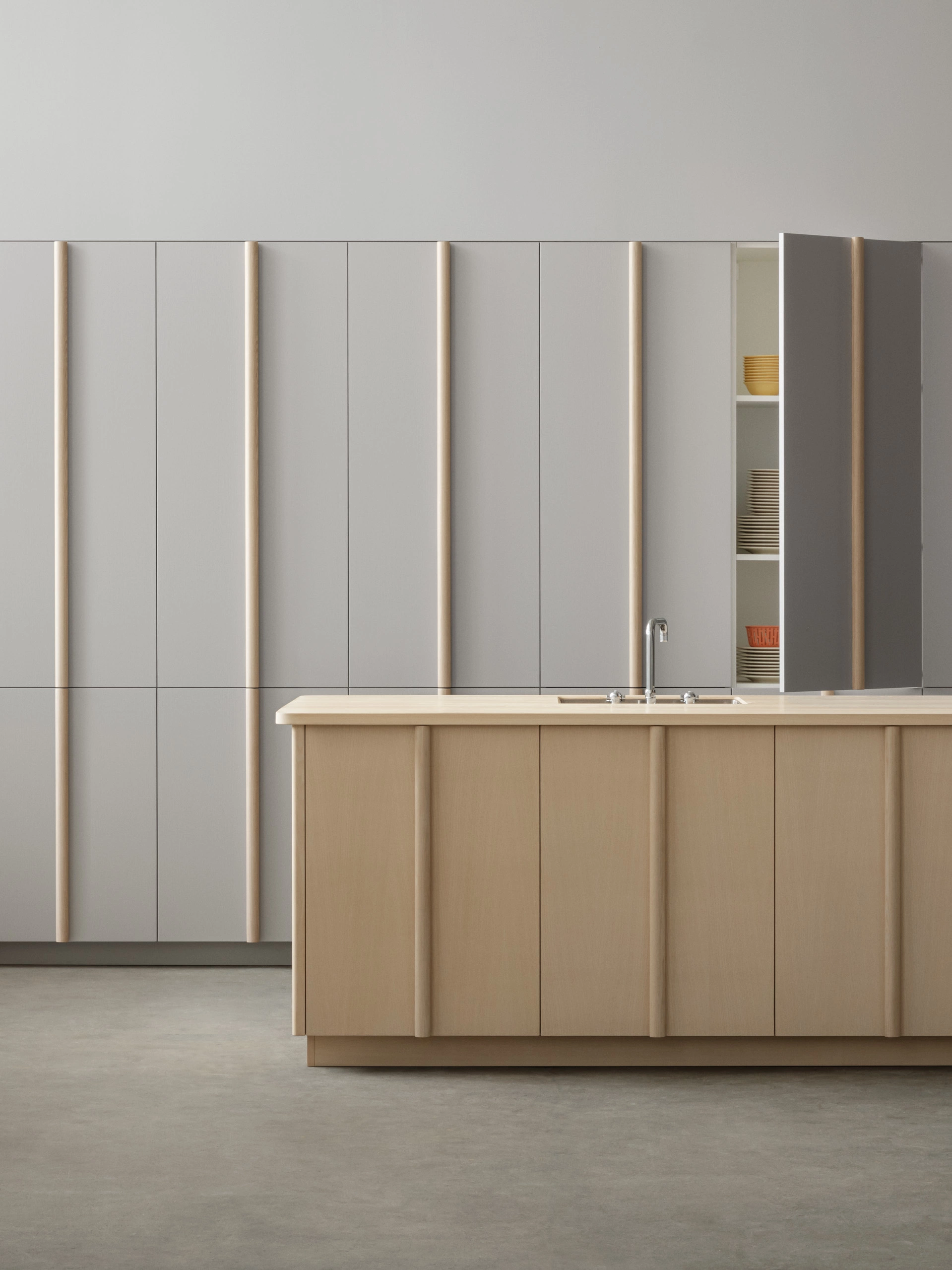 French Oak Kitchen with Hardwood Lipping and Handles